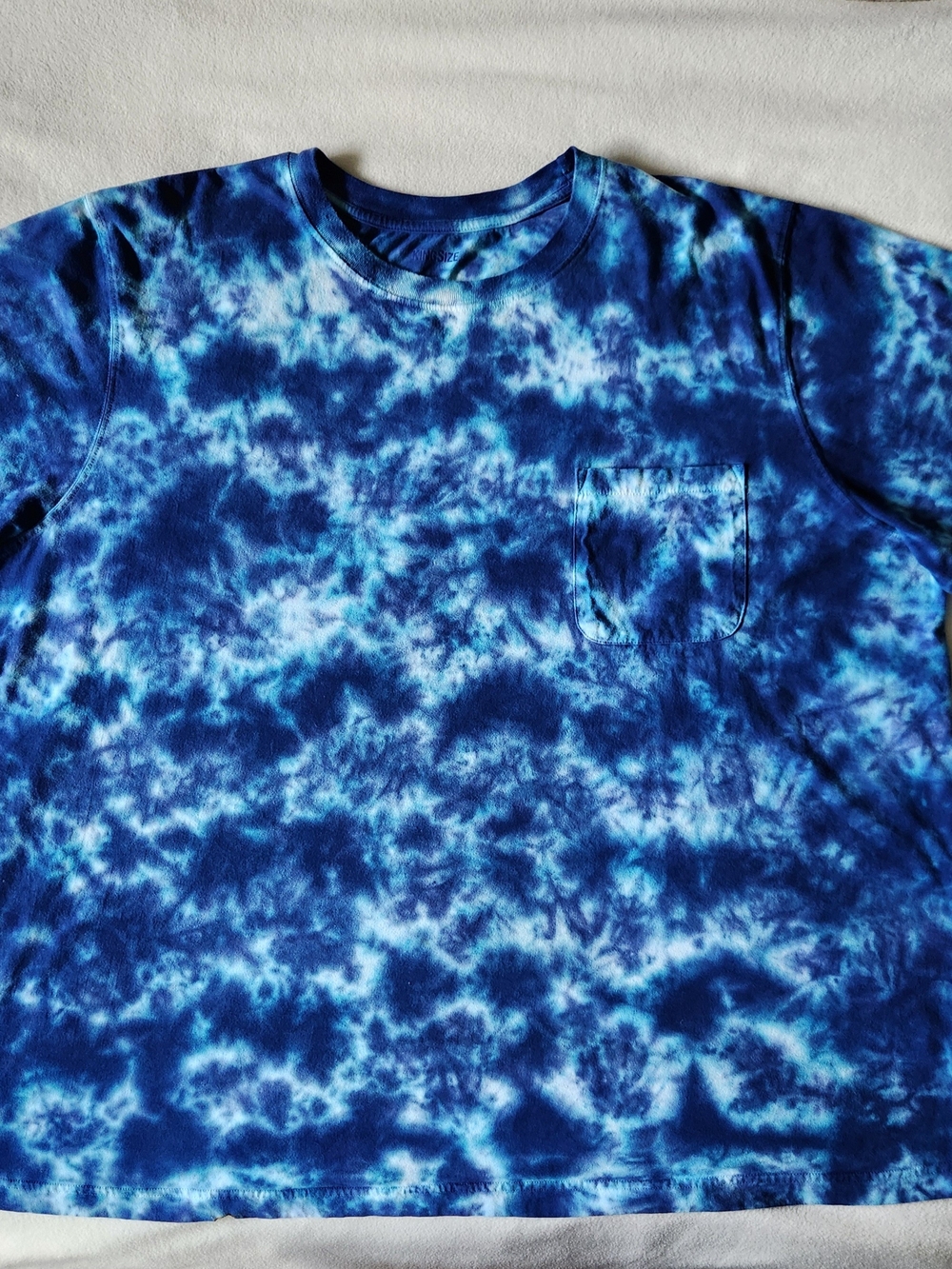 Kingsize Blue Tie Dye Pocket T Shirt Size 3XL Preowned Great Condition No holes